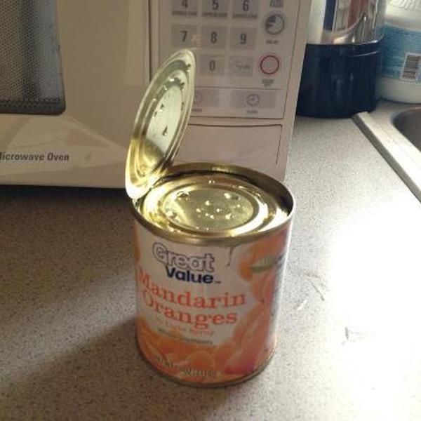 缶の蓋を開けたら。。。